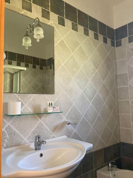 Il Casale Daire Limite Dış mekan fotoğraf